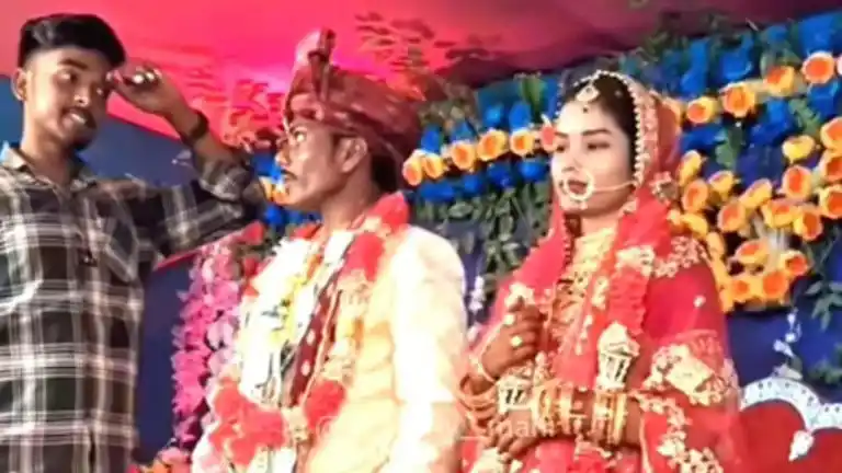 Funny Marriage Video Viral-talkaaj