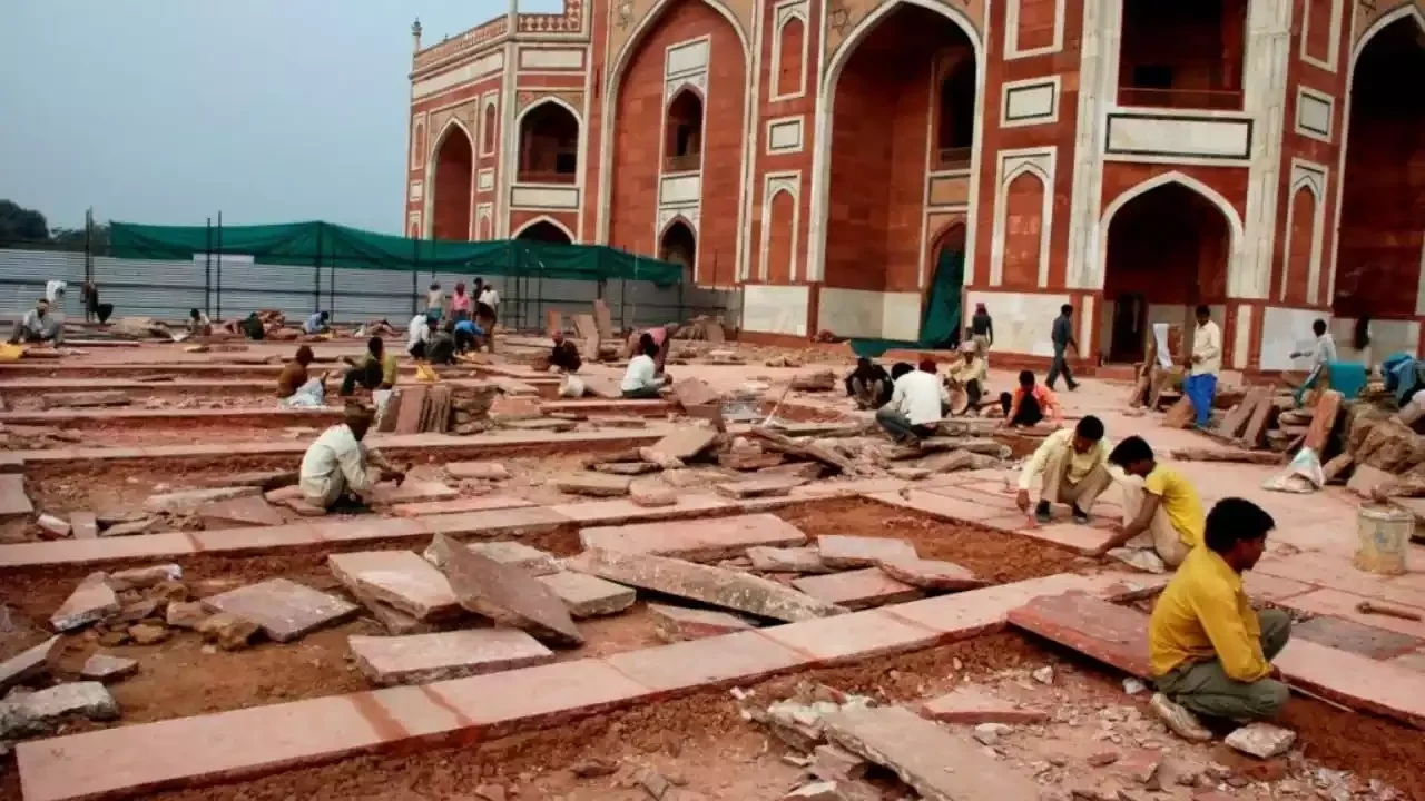 Delhi Humayun Tomb Accident