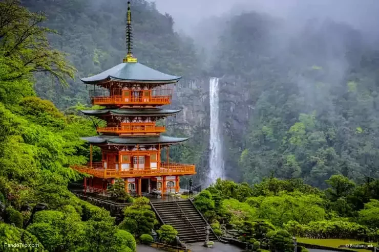Seigantoji Pagoda and Nachi Falls in Nacho Japan